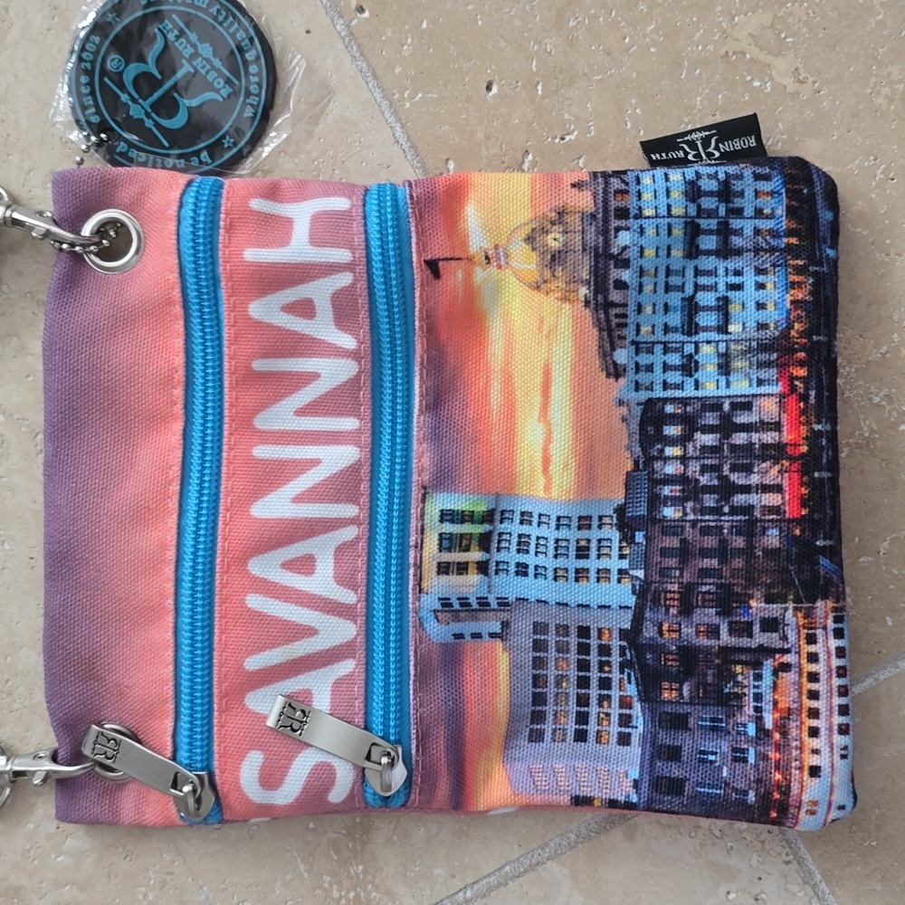 Savannah Cityscape Crossbody By ROBIN RUTH - Picture 2 of 7